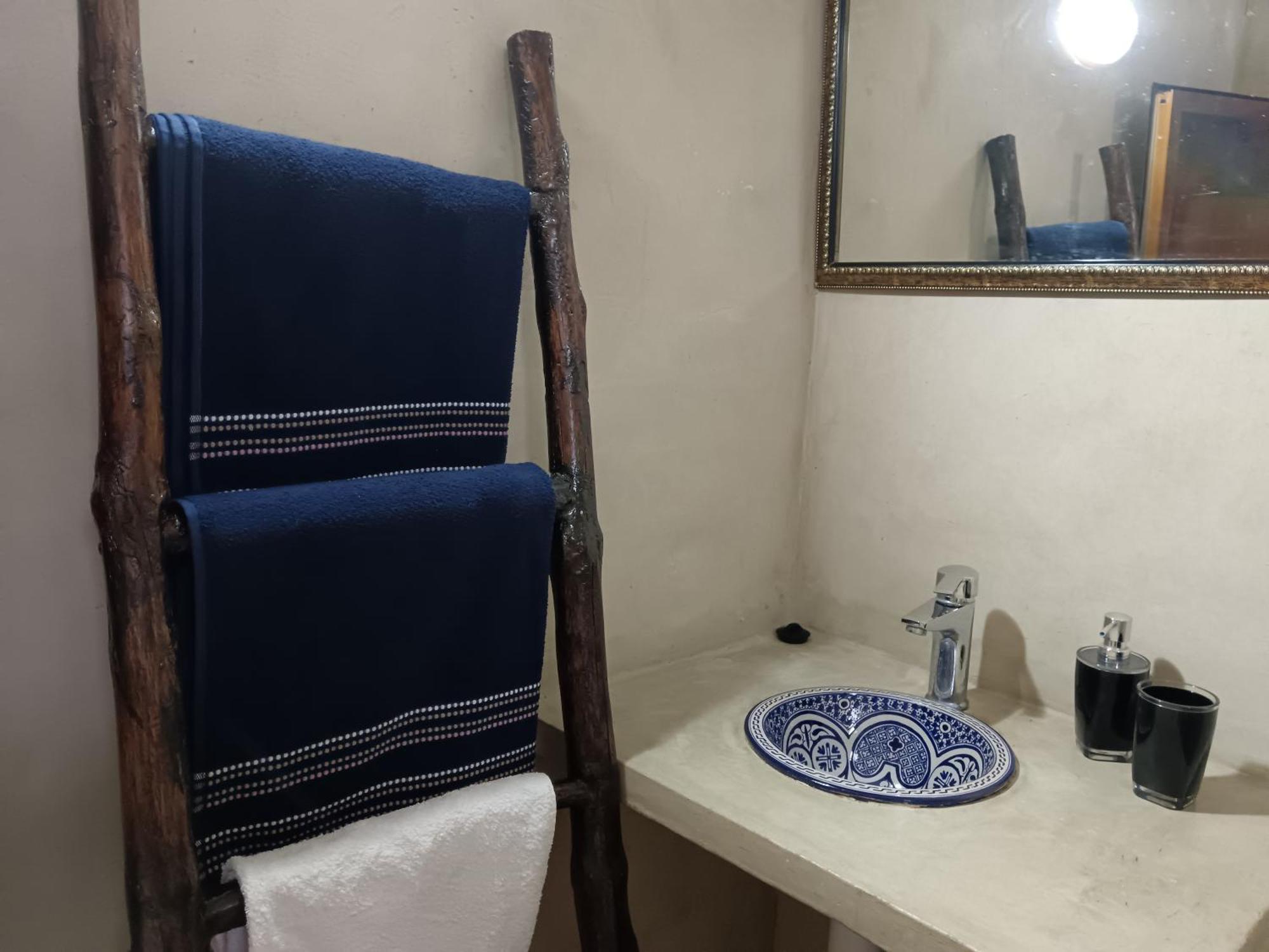Hotel Relais De Tahla Aïn Bou Mahdi Exteriér fotografie